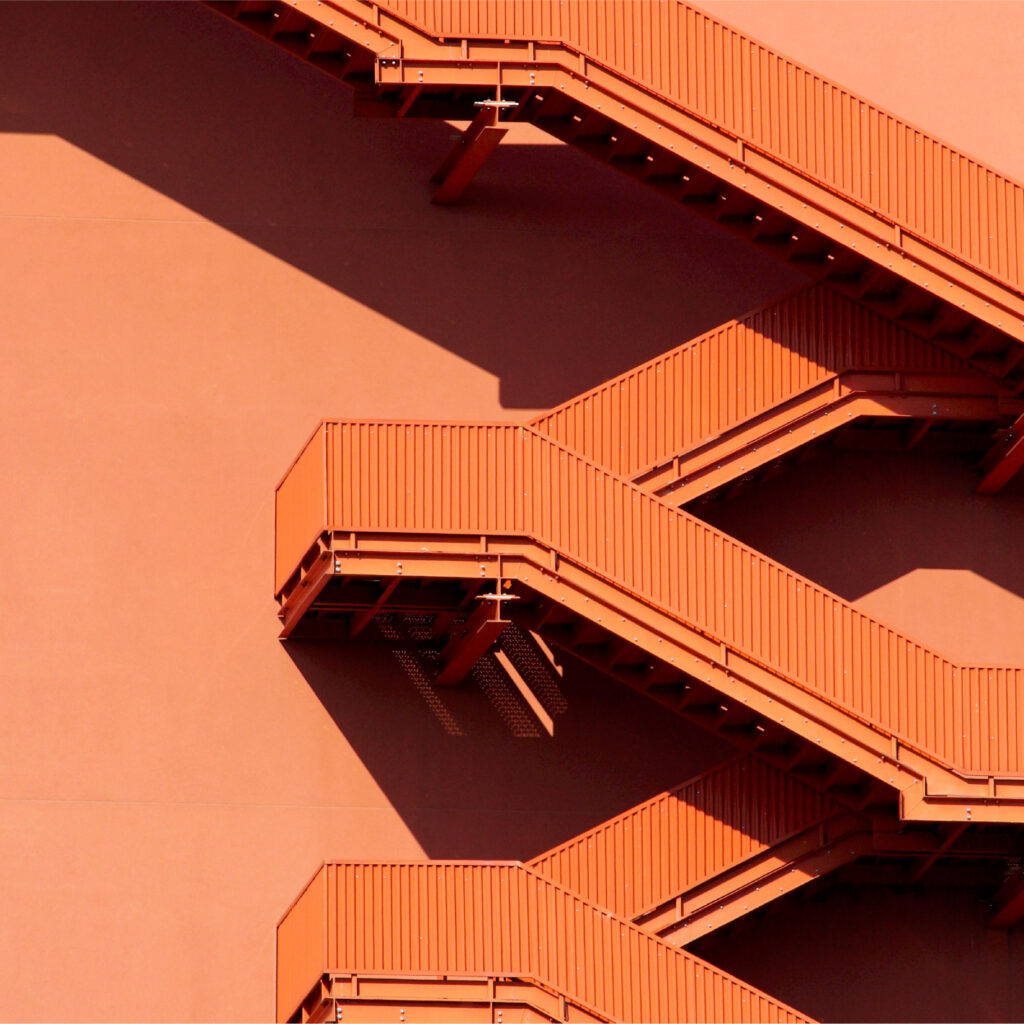 symbolizing structured multi-cloud solutions