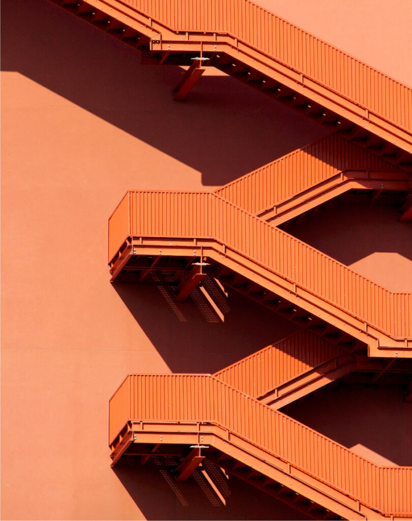 symbolizing structured multi-cloud solutions